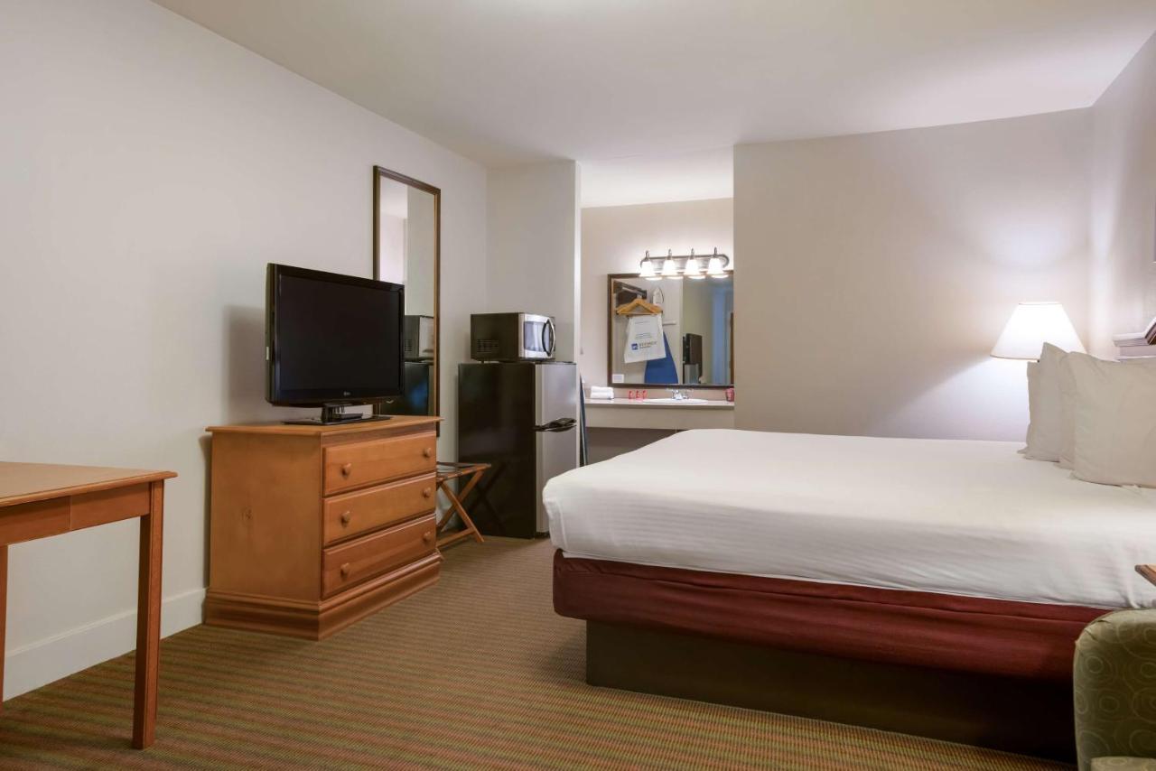 Surestay Hotel By Best Western Leesville Bagian luar foto