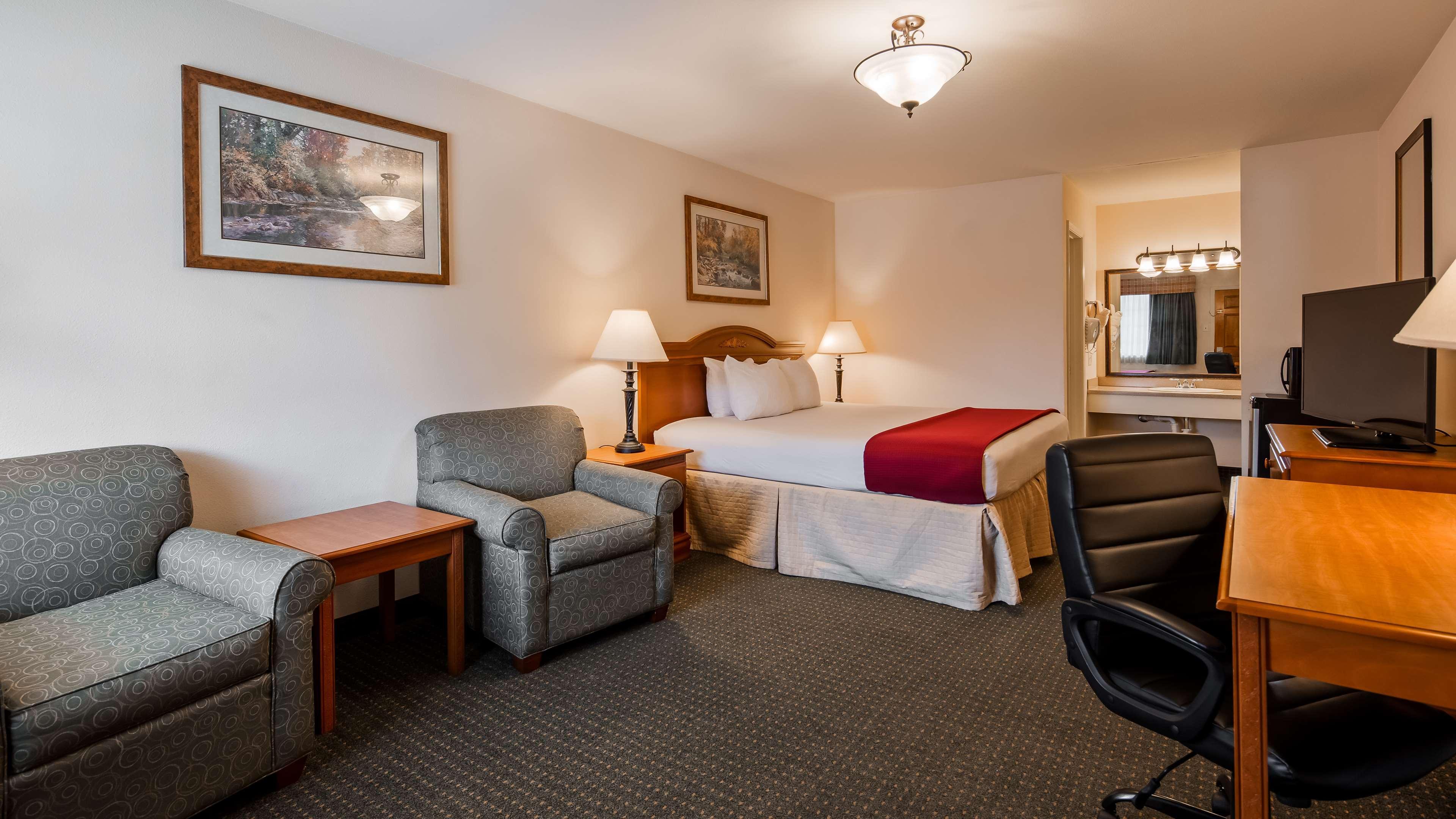Surestay Hotel By Best Western Leesville Bagian luar foto